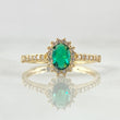 Solitaire Ring Halo Oval 2.1gr / Size 6 / 18K Gold *