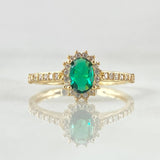 Oval Halo Solitaire Ring 2.3gr / Size 7 1/4 / 18K Gold ©
