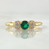 Solitaire Ring with Side Snowflakes 1.6gr / Size 5 3/4 / 18K Gold ©