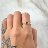 Solitaire Ring with Side Snowflakes 1.65gr / Size 6 3/4 / 18K Gold