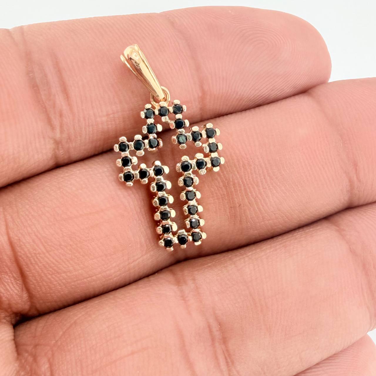 Dije Cruz Silueta 2.3gr / 1 1/4 in / Oro Amarillo 18K &