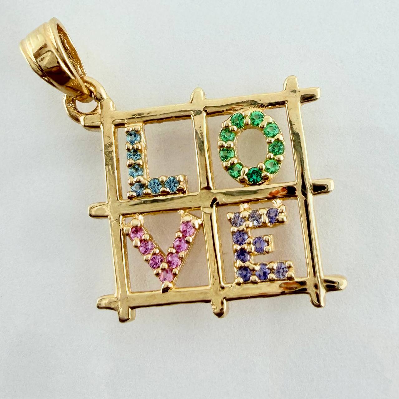 Dije Cuadro Love 1.8gr / 1 in / Oro Amarillo 18K &