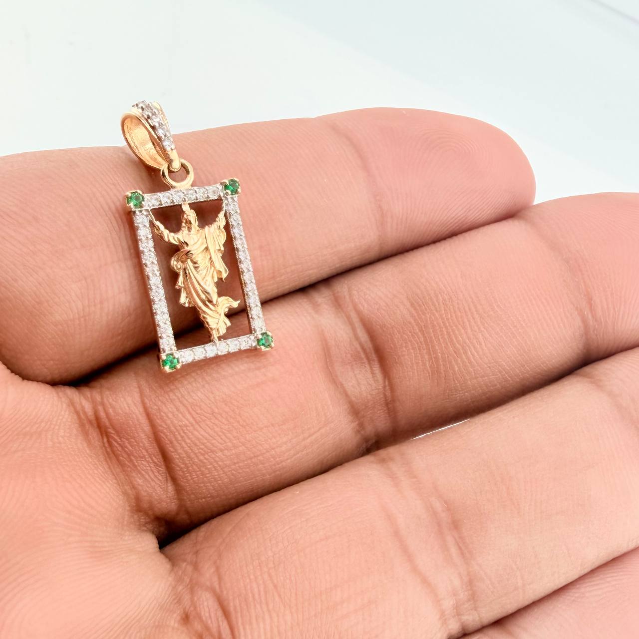 Dije Jesus Resucitado 2.25gr / 1 in / Dos Oros Amarillo Blanco 18K &