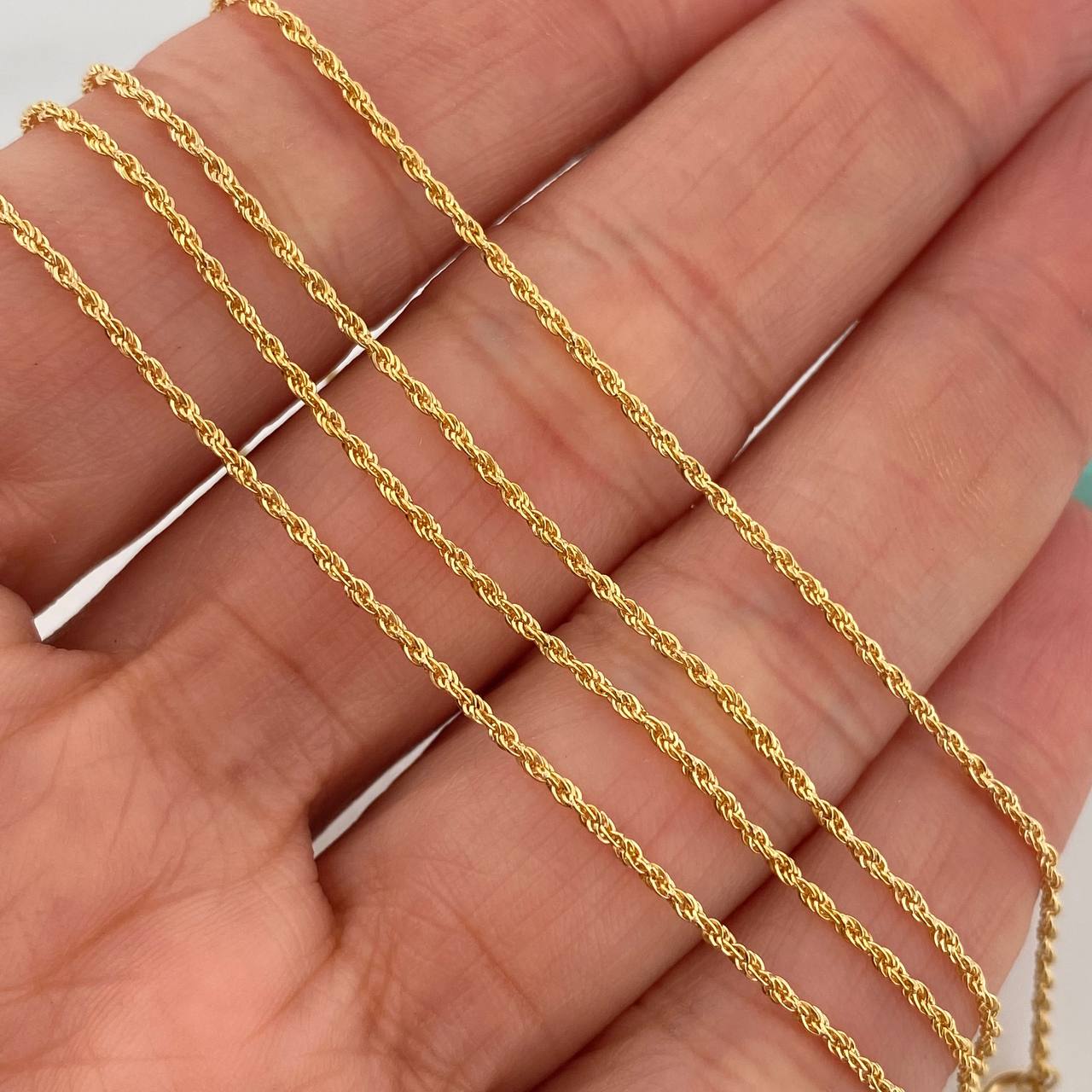 Cadena Lazo 1.25gr / 23 1/2 in / 1.2mm Oro Amarillo +3 18K $