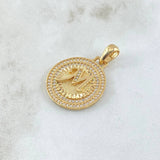 Dije Medalla Letra M 4.65gr / 3cm / Circones Blancos Oro Amarillo 18K