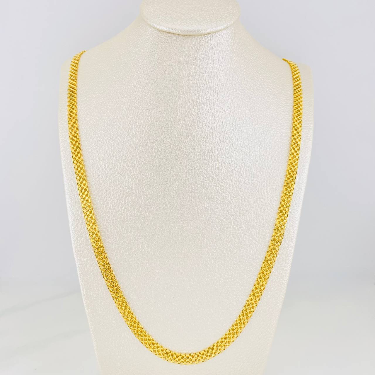 Bismark Chain 8.25g / 24 in / 5.3mm Yellow Gold 18K