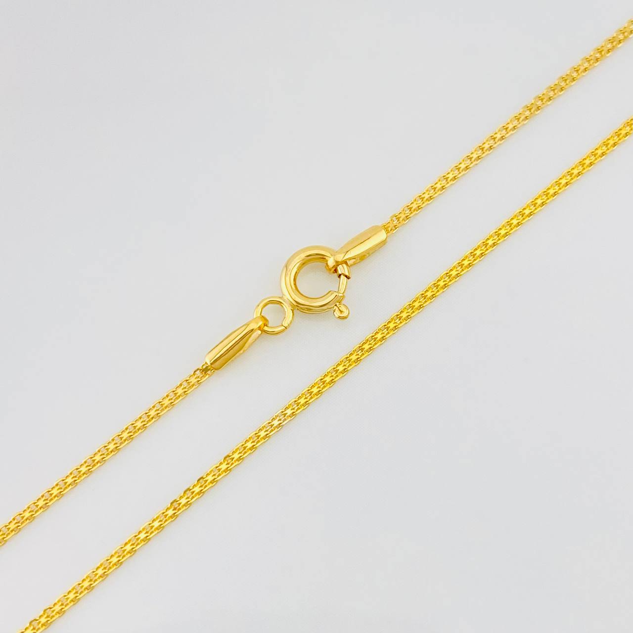 Cadena China 2.1g / 24 in / 0.87mm Oro Amarillo 18K