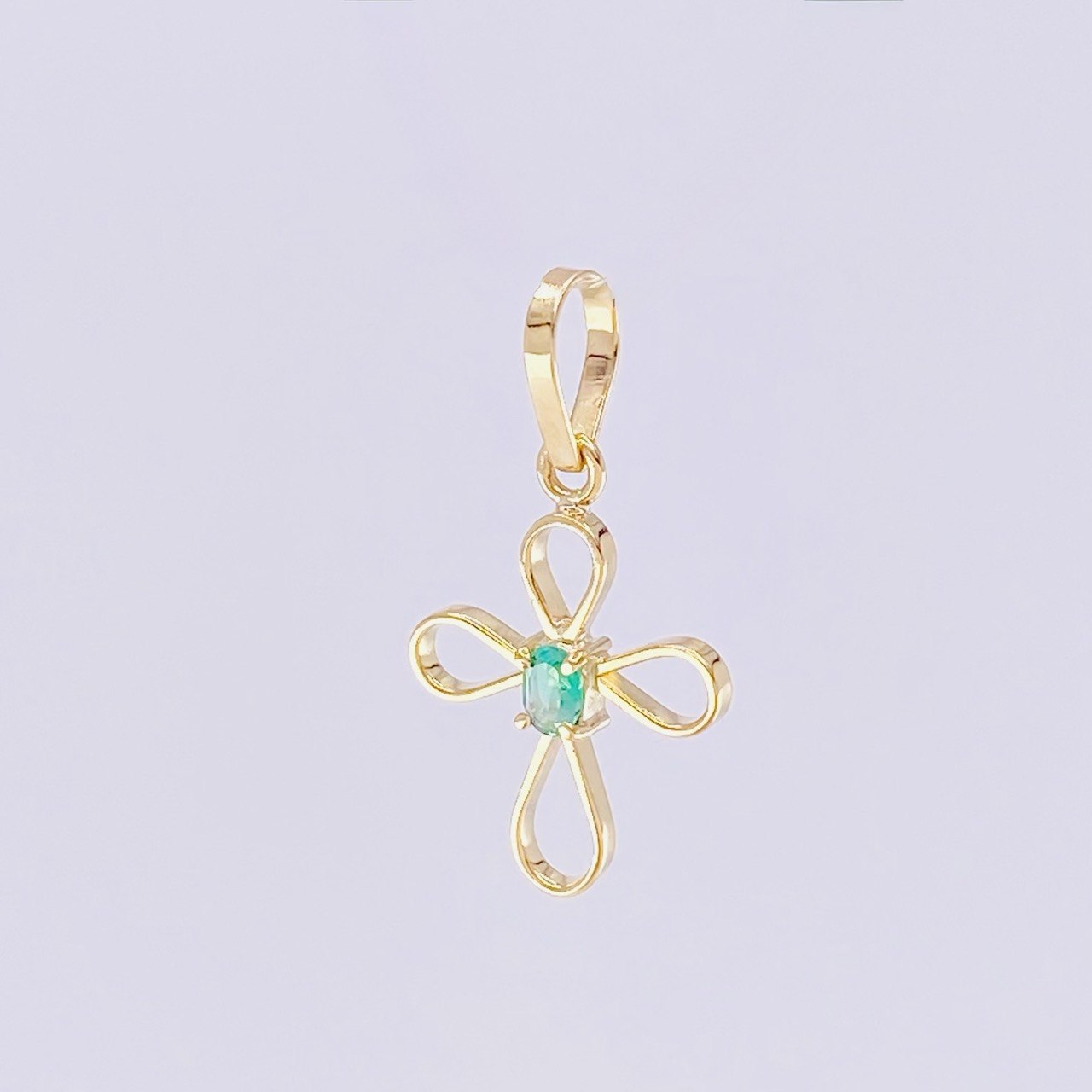 Pendant Emerald Cross 3pts 0.5g / 3/4 in Yellow Gold 18K