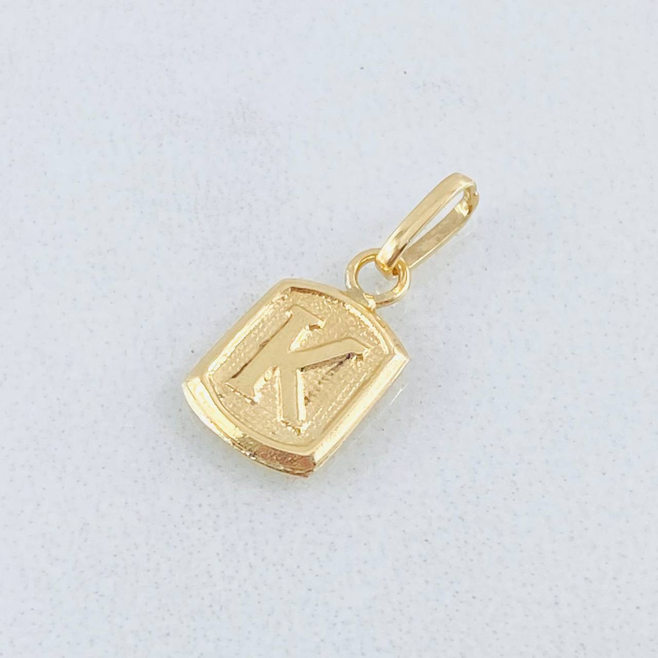 Dije Letra K 0.35gr / 1/2 in / Oro Amarillo 18K