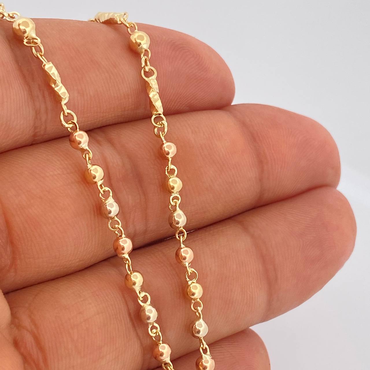 Rosario Virgen Milagrosa 11.65gr / 21 3/4 in / Tres Oros 18K &