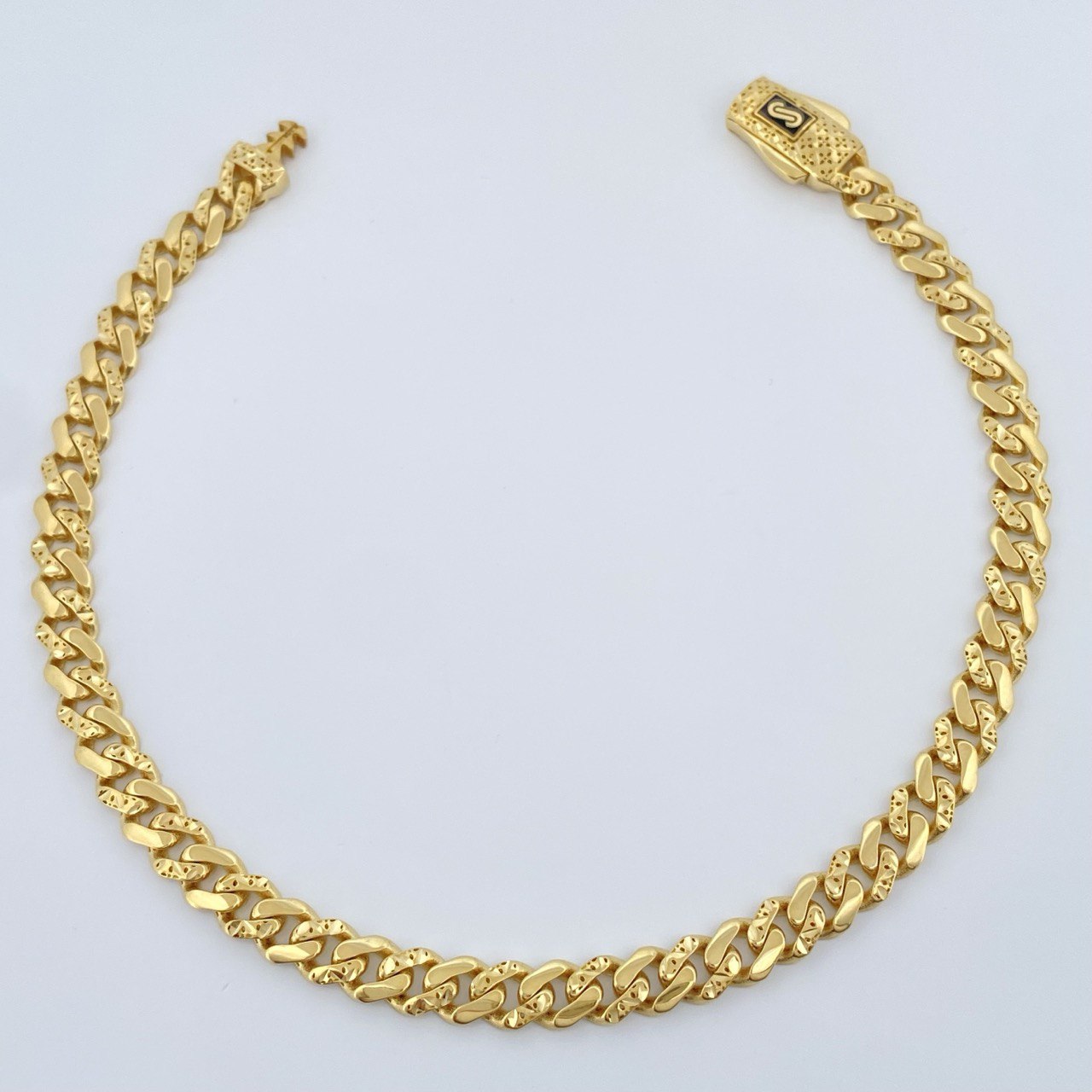 Pulso Cubano Infinito 7.3gr / 8 1/4 in / Oro Amarillo +4 18K $