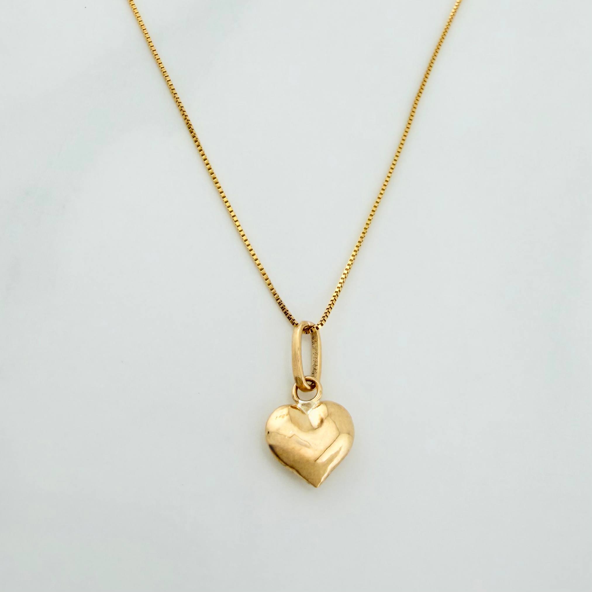 Venetian Chain Set + Heart Pendant / 1.15g / 17 3/4 in 18K Yellow Gold