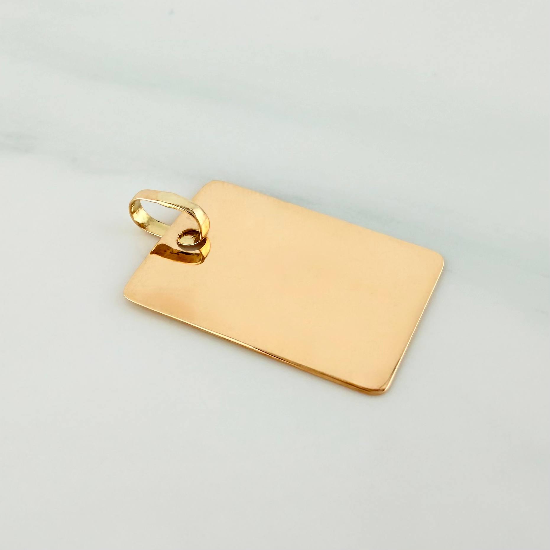 Rectangular Plate Pendant 1.2 g / 1 in 18K Yellow Gold