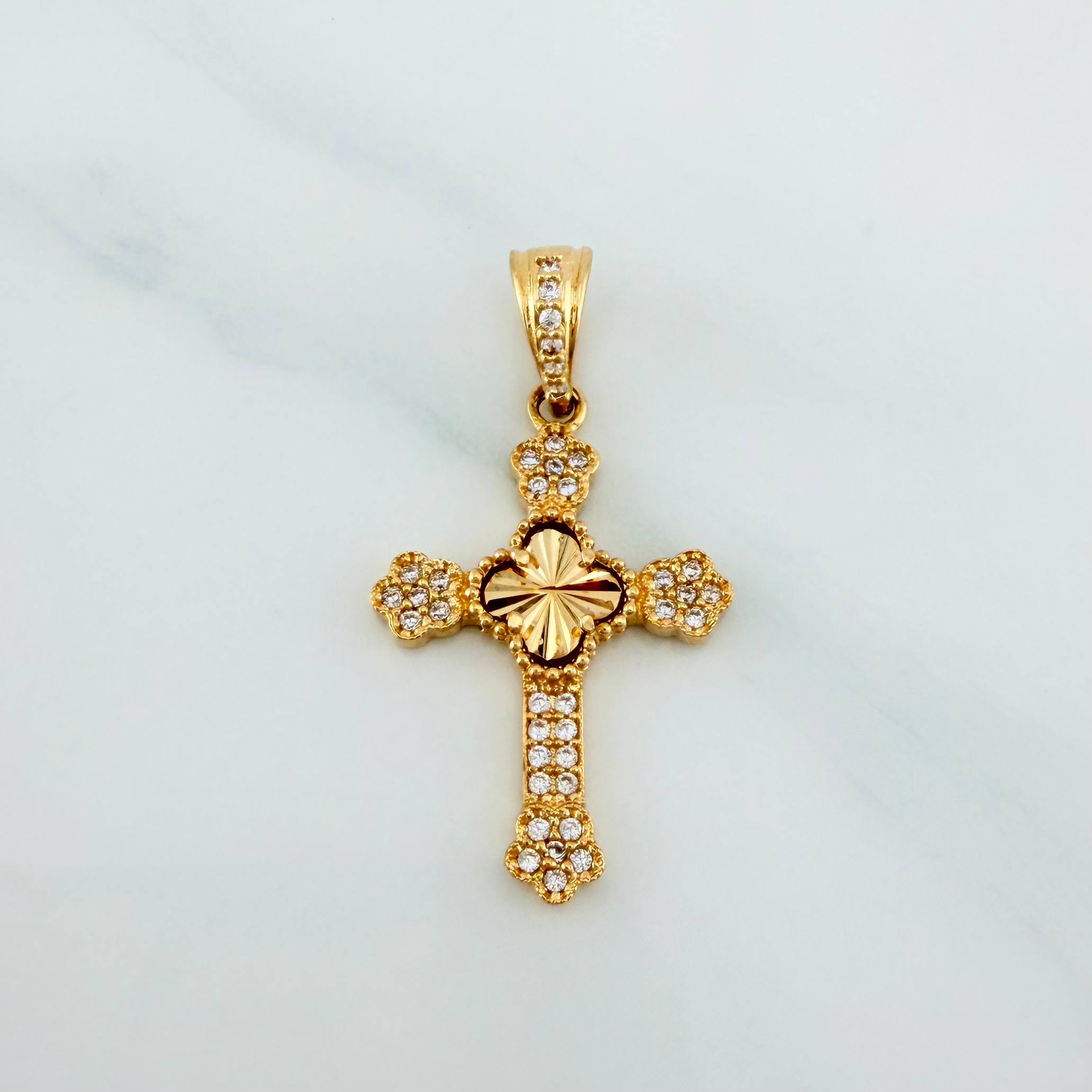 Pendant Cross Clover Flowers 1.95 g / 1 1/4 in Yellow Gold 18K