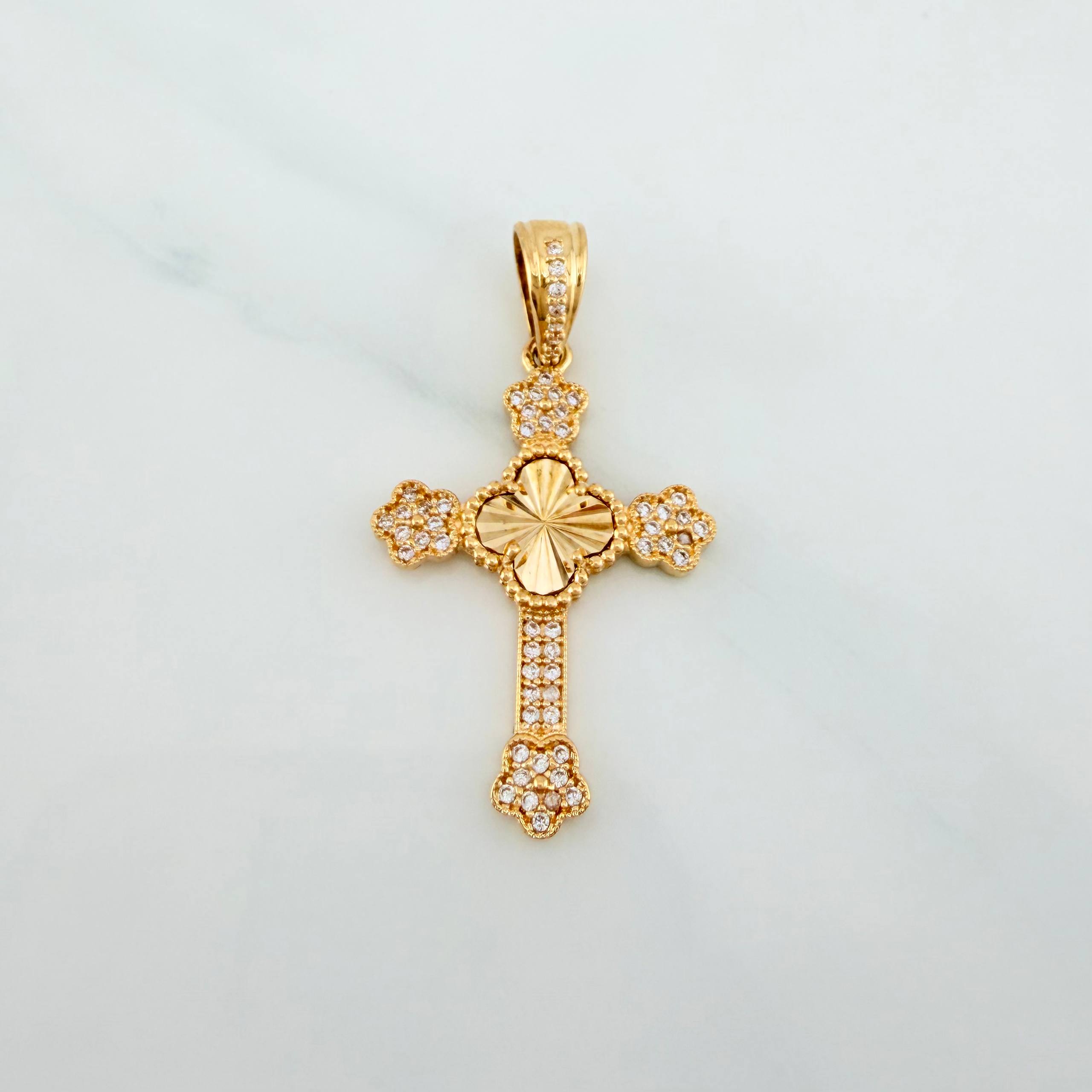 Clover Cross Pendant Flowers 3.25 g / 1 1/2 in 18K Yellow Gold