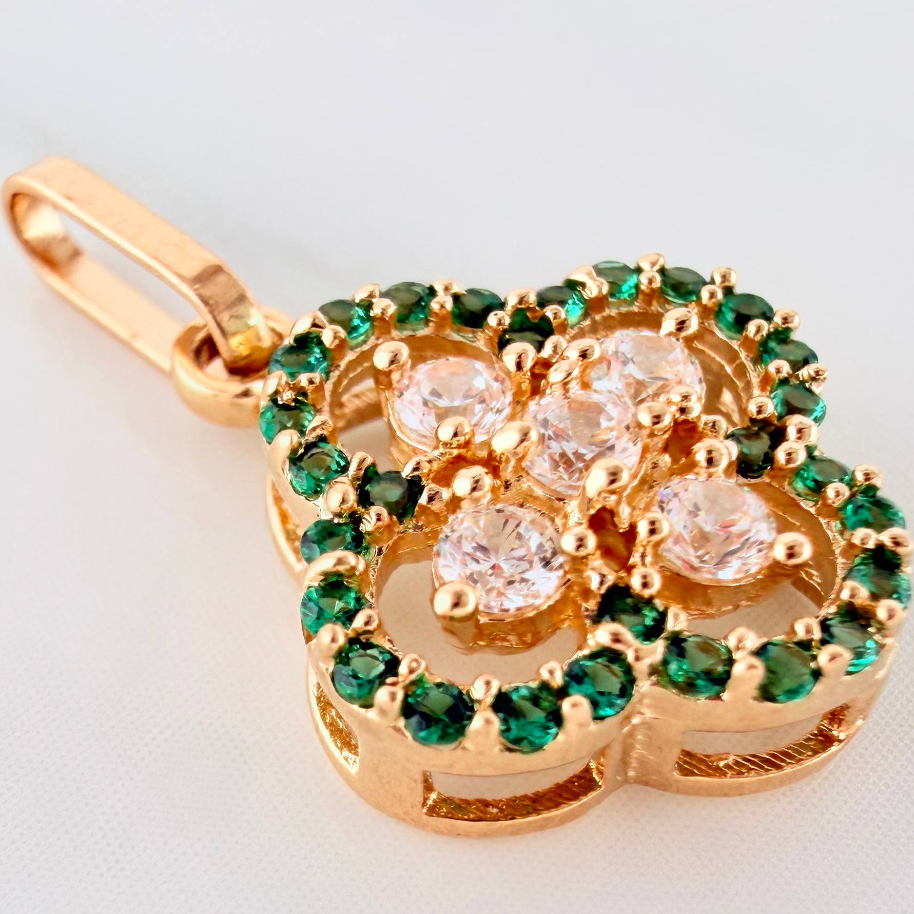 Dije Trebol Doble 1.5 g / 3/4 in Oro Amarillo 18K