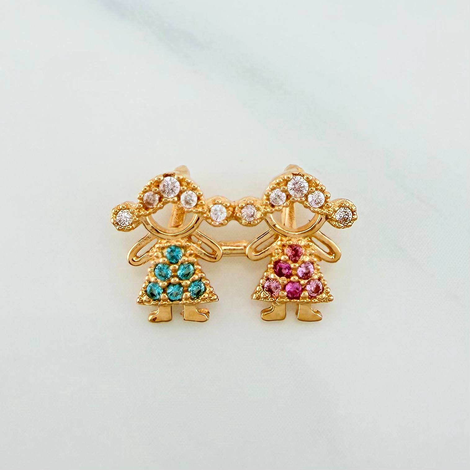 Dije Silueta Niñas 1.2 g / 1/2 in Oro Amarillo 18K