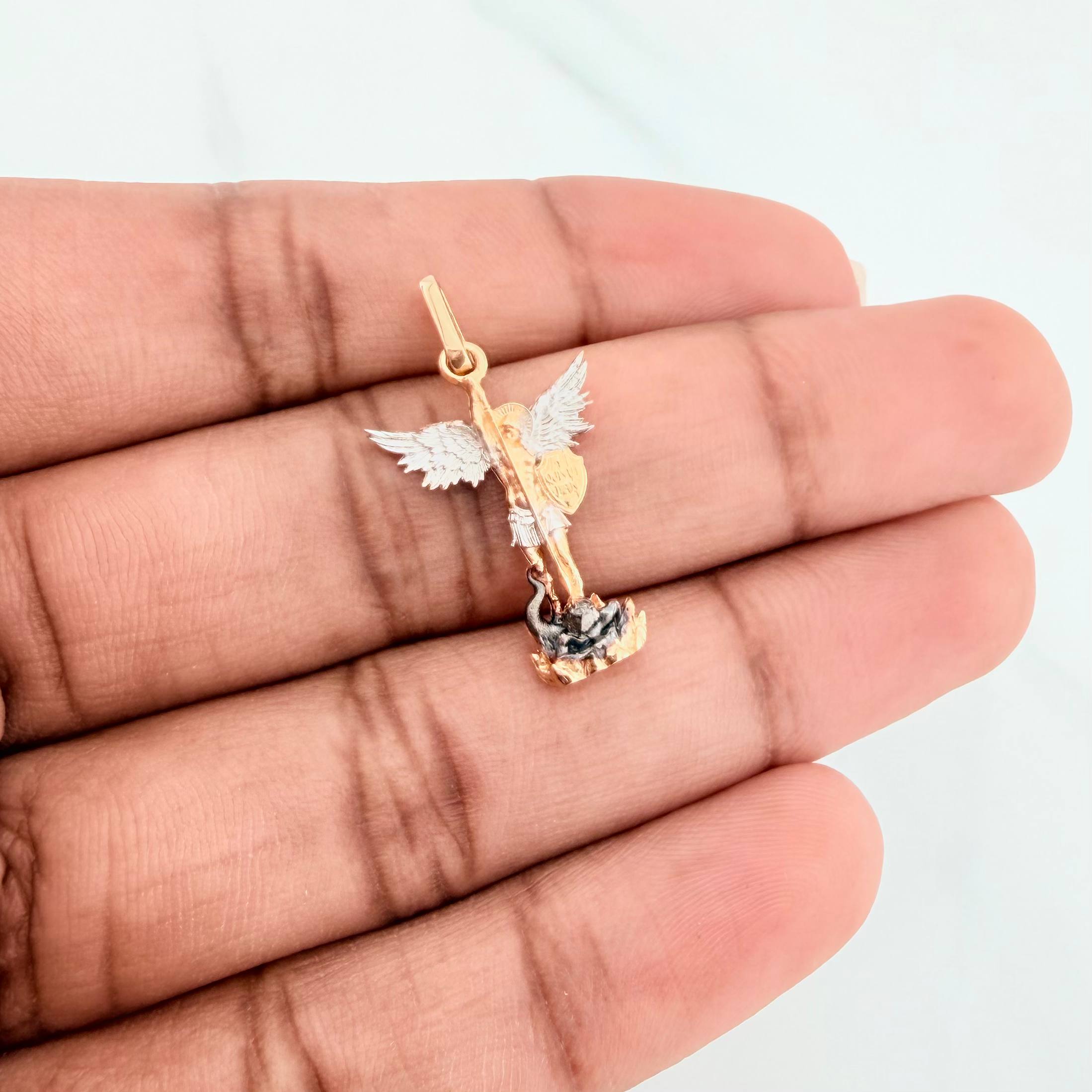Pendant Saint Michael Archangel 1.75 g / 1 in Three Golds 18K