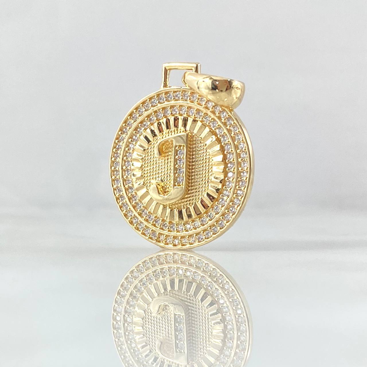 Dije Medalla Letra J 4.3gr / 1 1/4 in / Oro Amarillo 18K