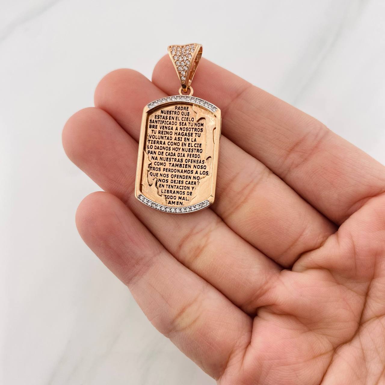 Dije Placa Padre Nuestro 7.6g / 1 1/2 in Dos Oros Blanco Rosa 18K