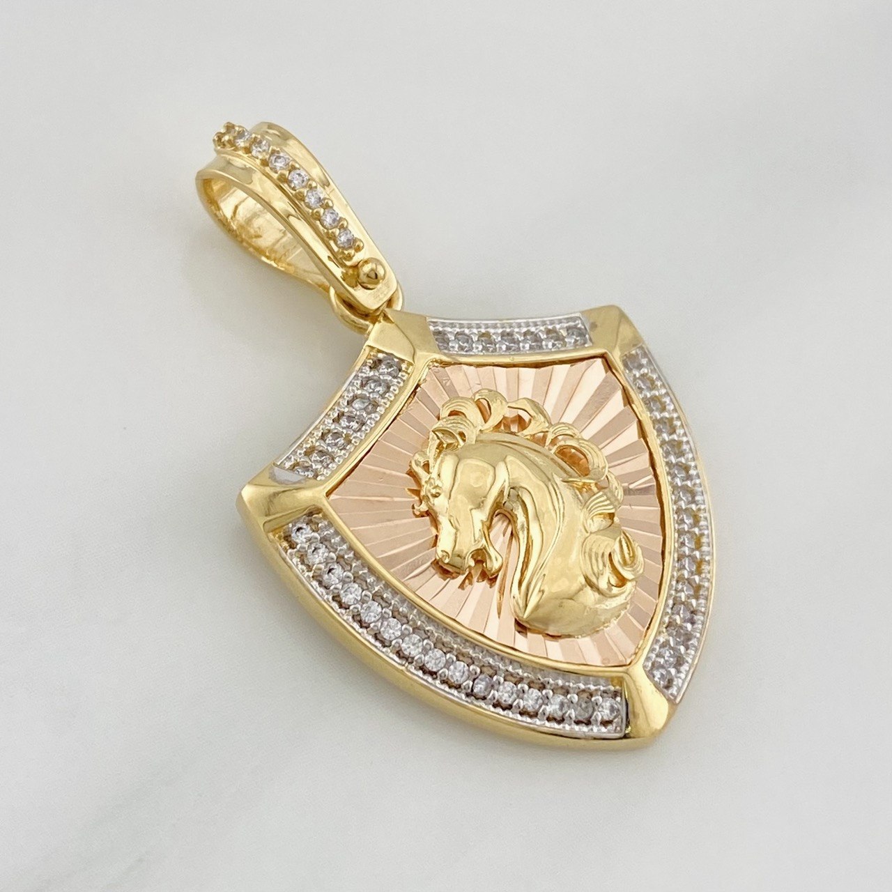 Dije Placa Caballo 6.3g / 1 1/4 in Tres Oros 18K