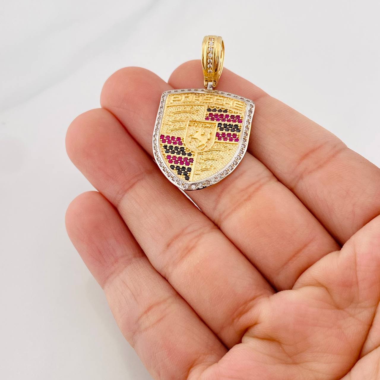 Pendant Plaque Car 6.45g / 1 1/2 in Two Golds Yellow White 18K