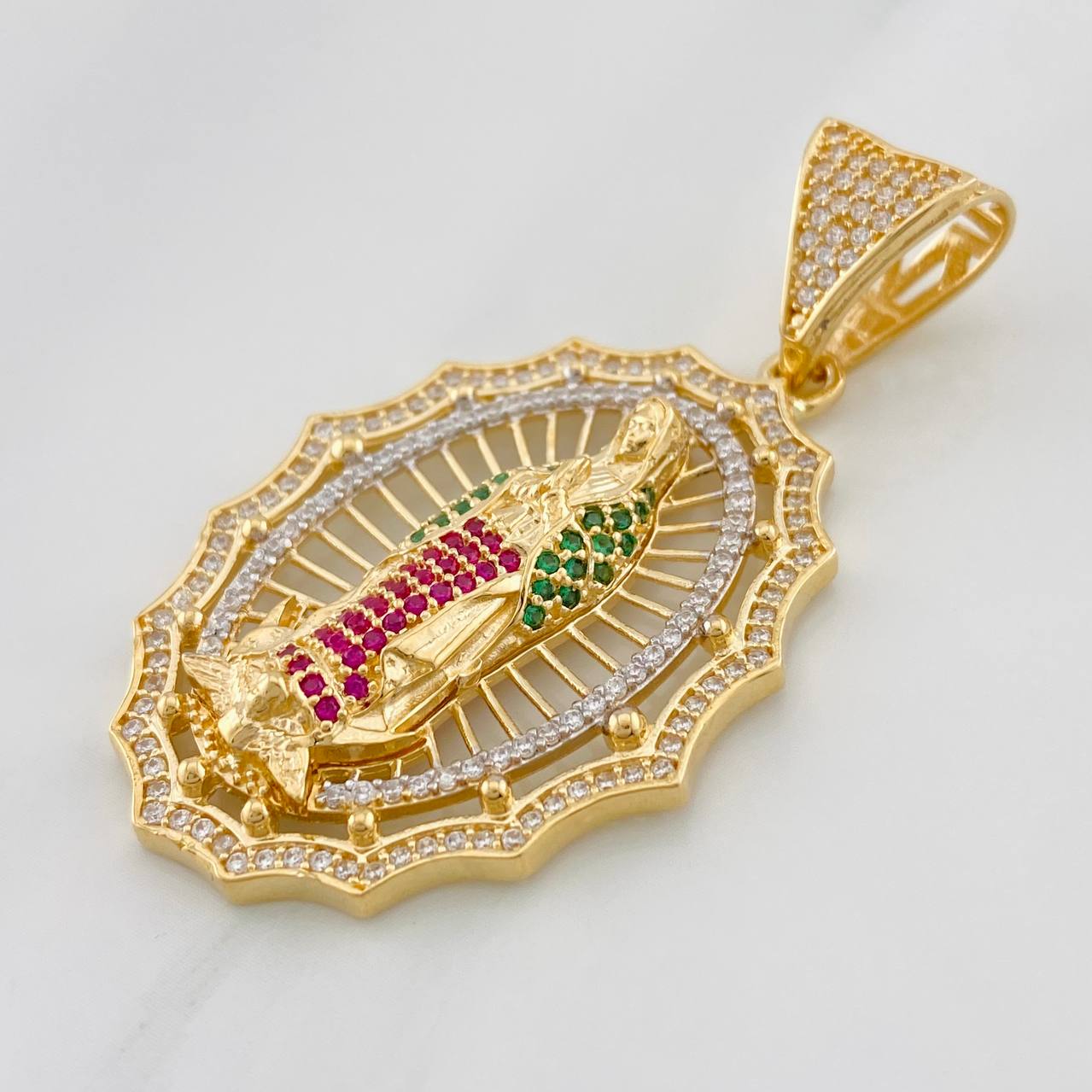 Dije Virgen de Guadalupe 9.95g / 2 in Dos Oros Amarillo Blanco 18K