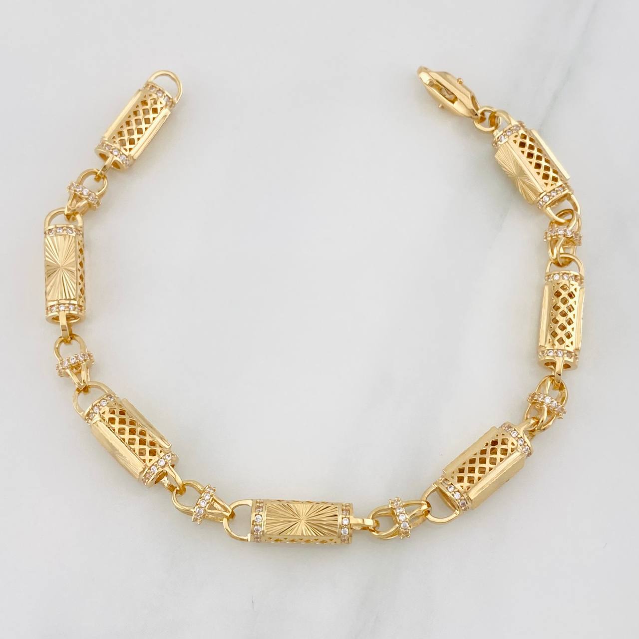 Bracelet Rustic Cylindrical Mesh 16.9g / 8 in / 6.2mm Yellow Gold 18K