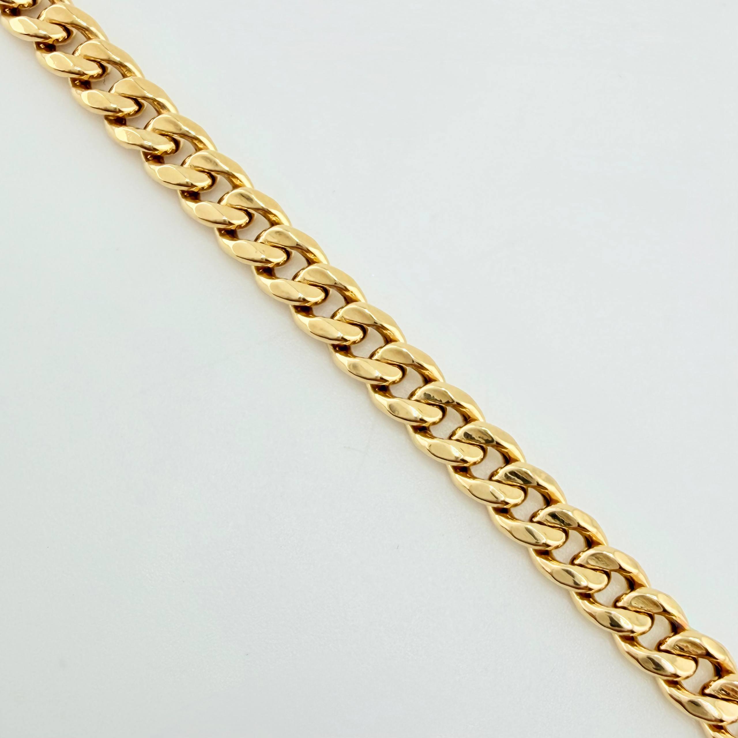 Cadena Cubana 9.4gr / 19 3/4 in / 4.5mm Oro Amarillo +1 18K *