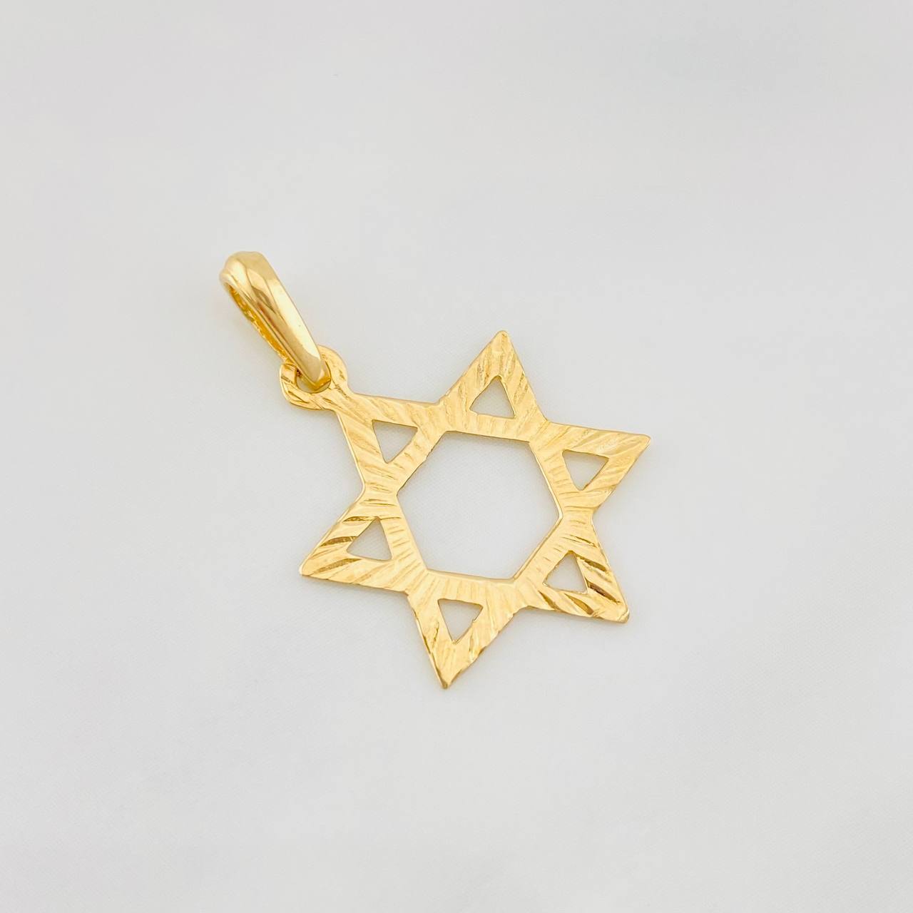 Dije Estrella de David 0.8g / 1 in Oro Amarillo 18K