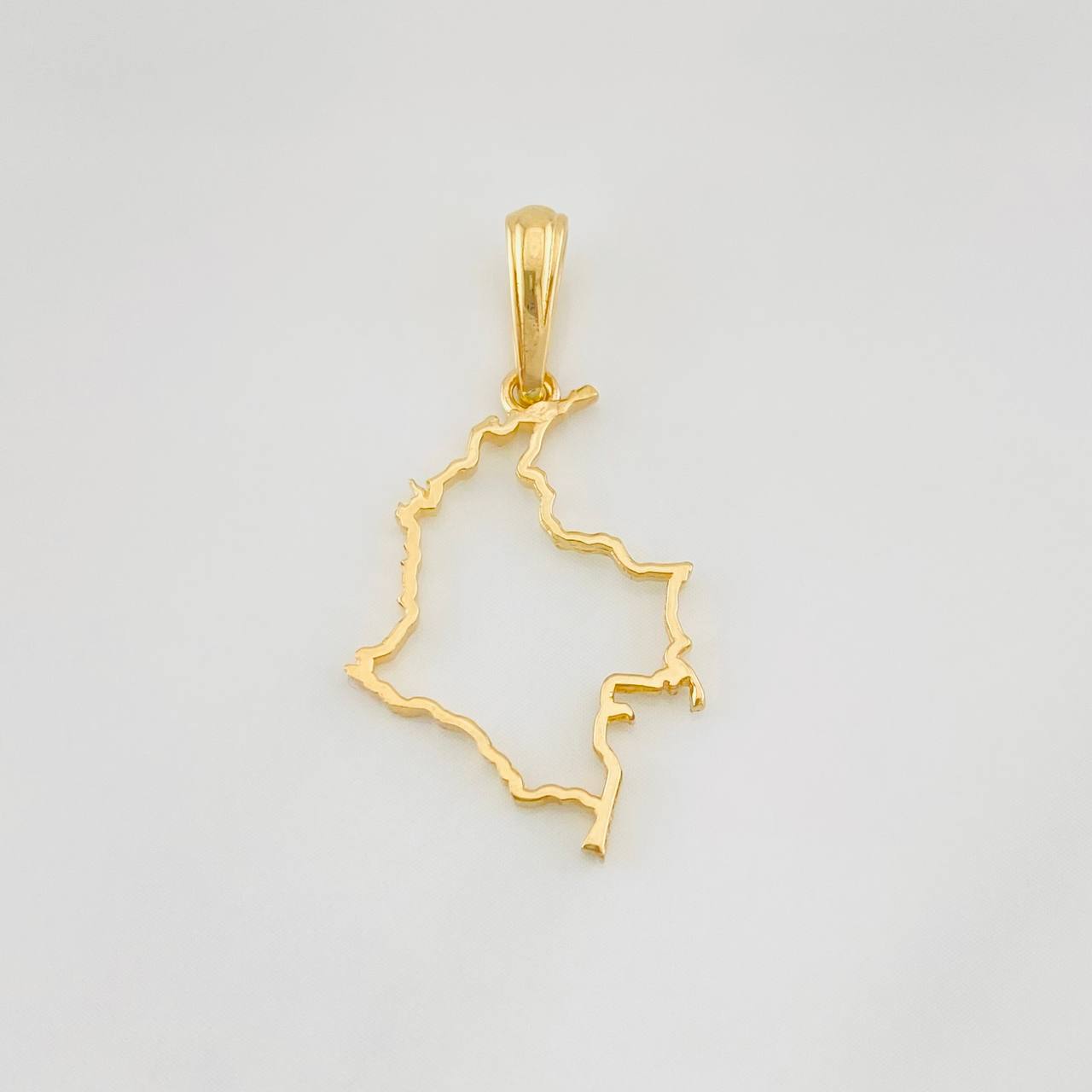 Dije Mapa Colombia 1.05g / 1 1/4 in Oro Amarillo 18K