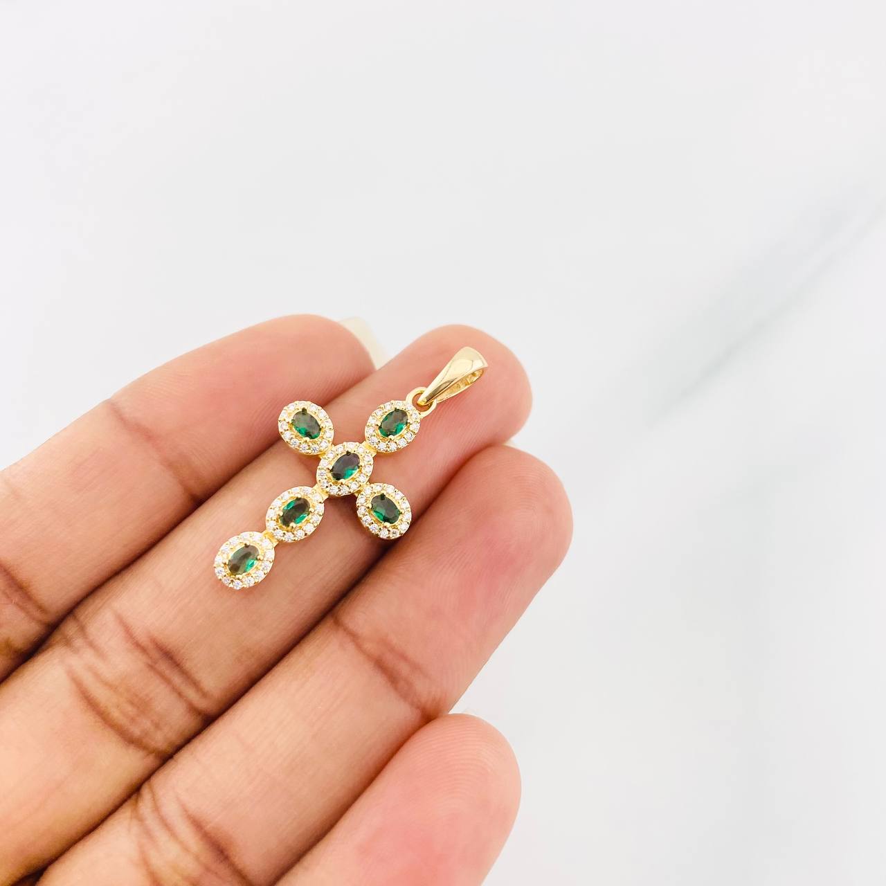 Pendant Dense Cross 2.05g / 1 1/4 in Yellow Gold 18K