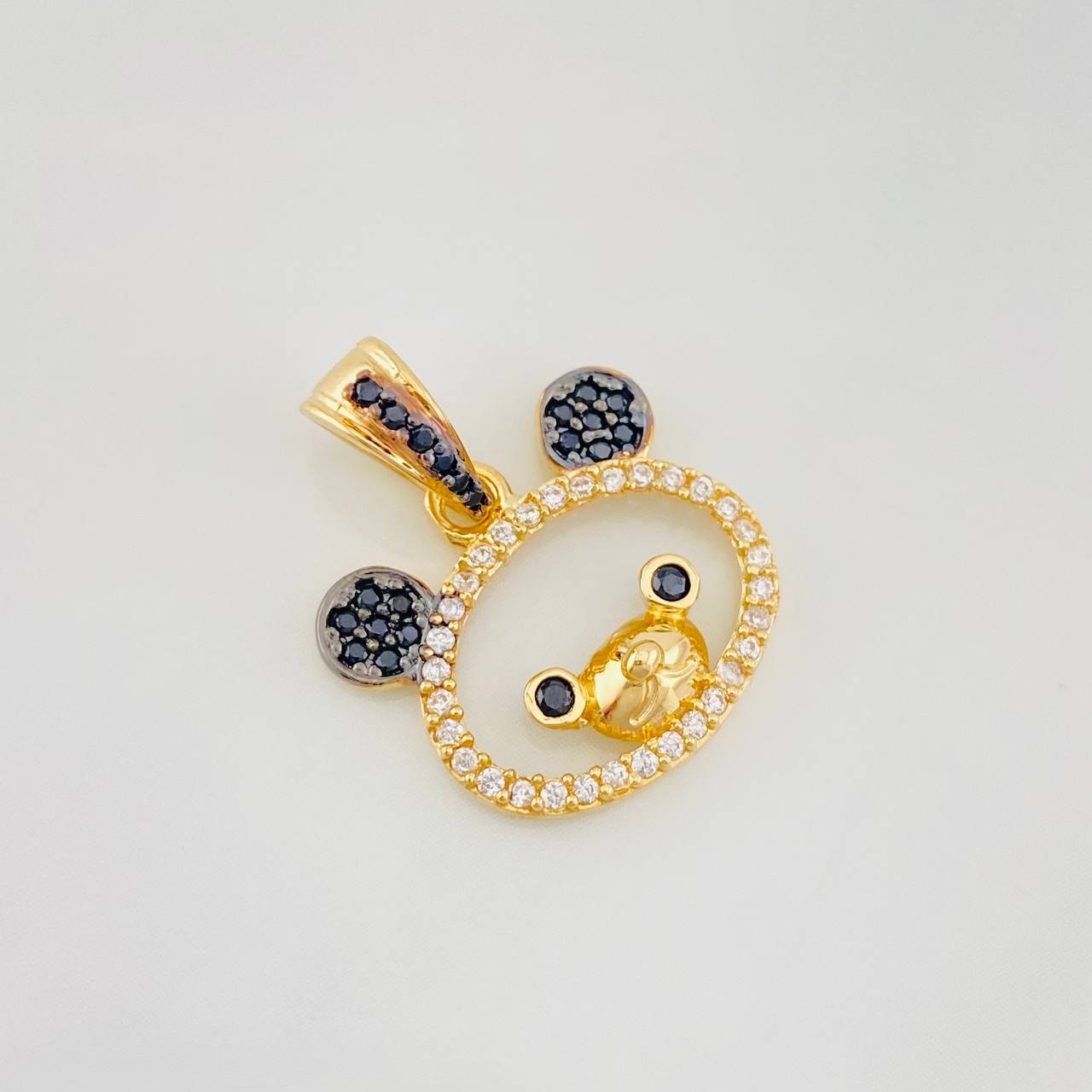 Dije Rostro Oso 1.8g / 3/4 in Dos Oros Negro Amarillo 18K