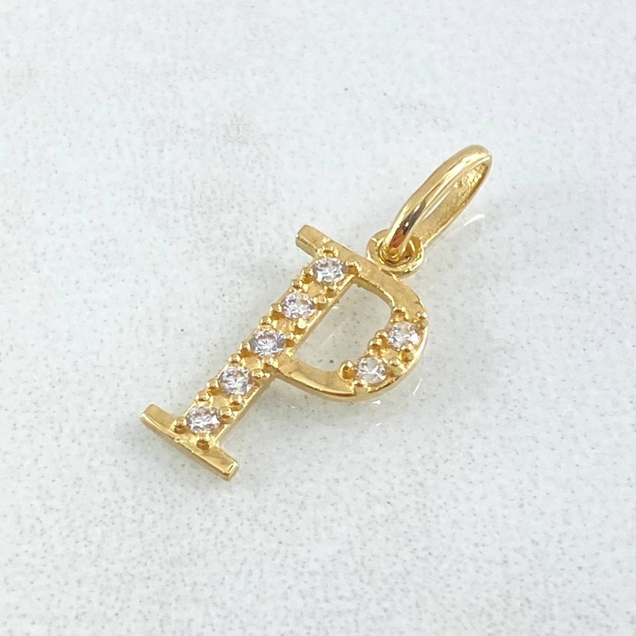 Pendant Letter P Silhouette 0.75gr / 1.8cm / 18K Gold ©