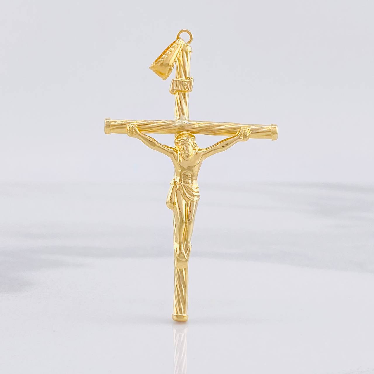 Dije Cruz Cristo 1.9g / 2 1/4 in Oro Amarillo 18K