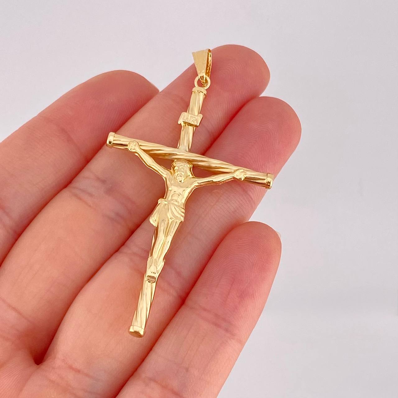 Dije Cruz Cristo 2g / 2 1/4 in Oro Amarillo 18K