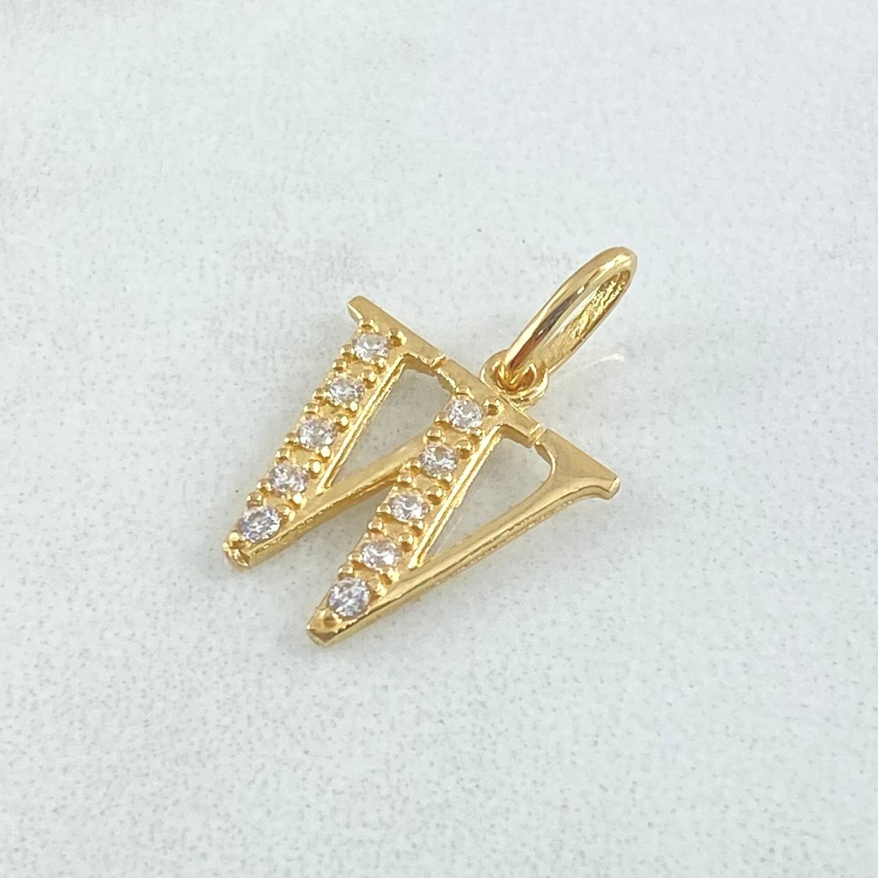 Pendant Letter W Silhouette 1.05gr / 1.8cm / 0.7in / 18K Gold ©