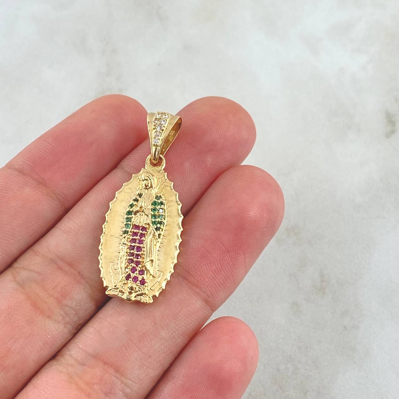 Pendant Virgin Guadalupe 4.15gr / 3.2cm / White Green Fuchsia Zircons 18K Yellow Gold *