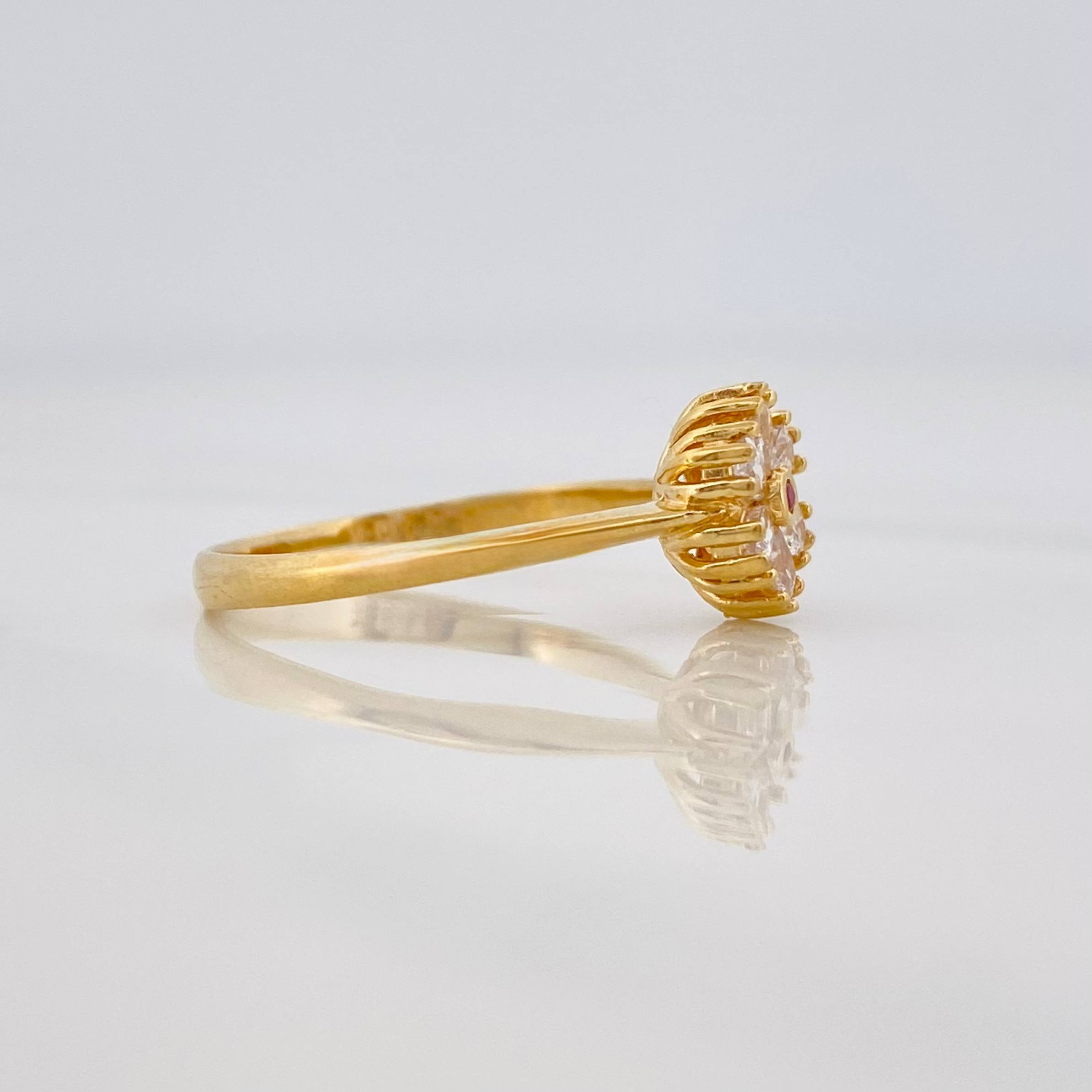 Anillo Flor 2.4g / T7 Oro Amarillo 18K