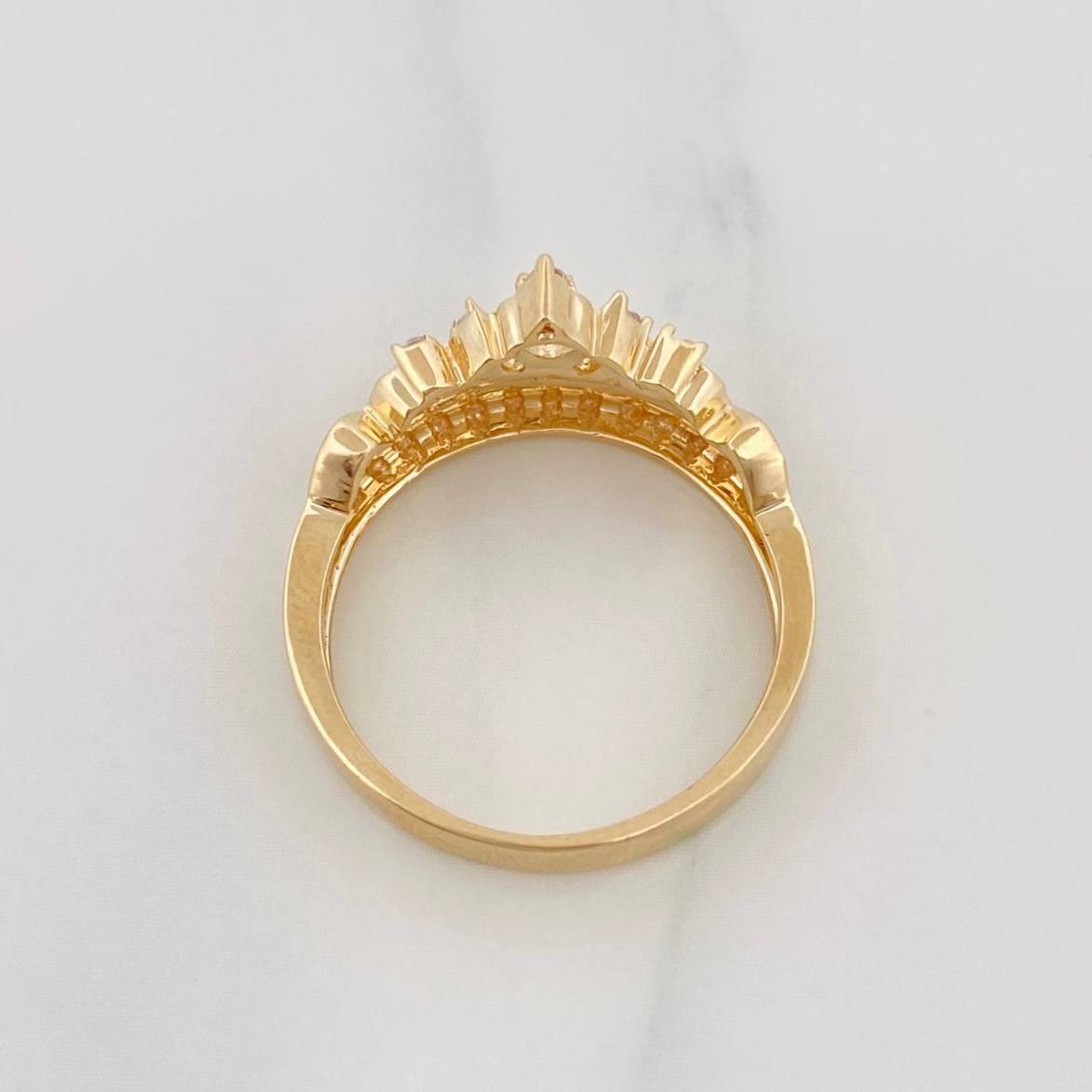 Anillo Corona 3.85g / T7 Oro Amarillo 18K