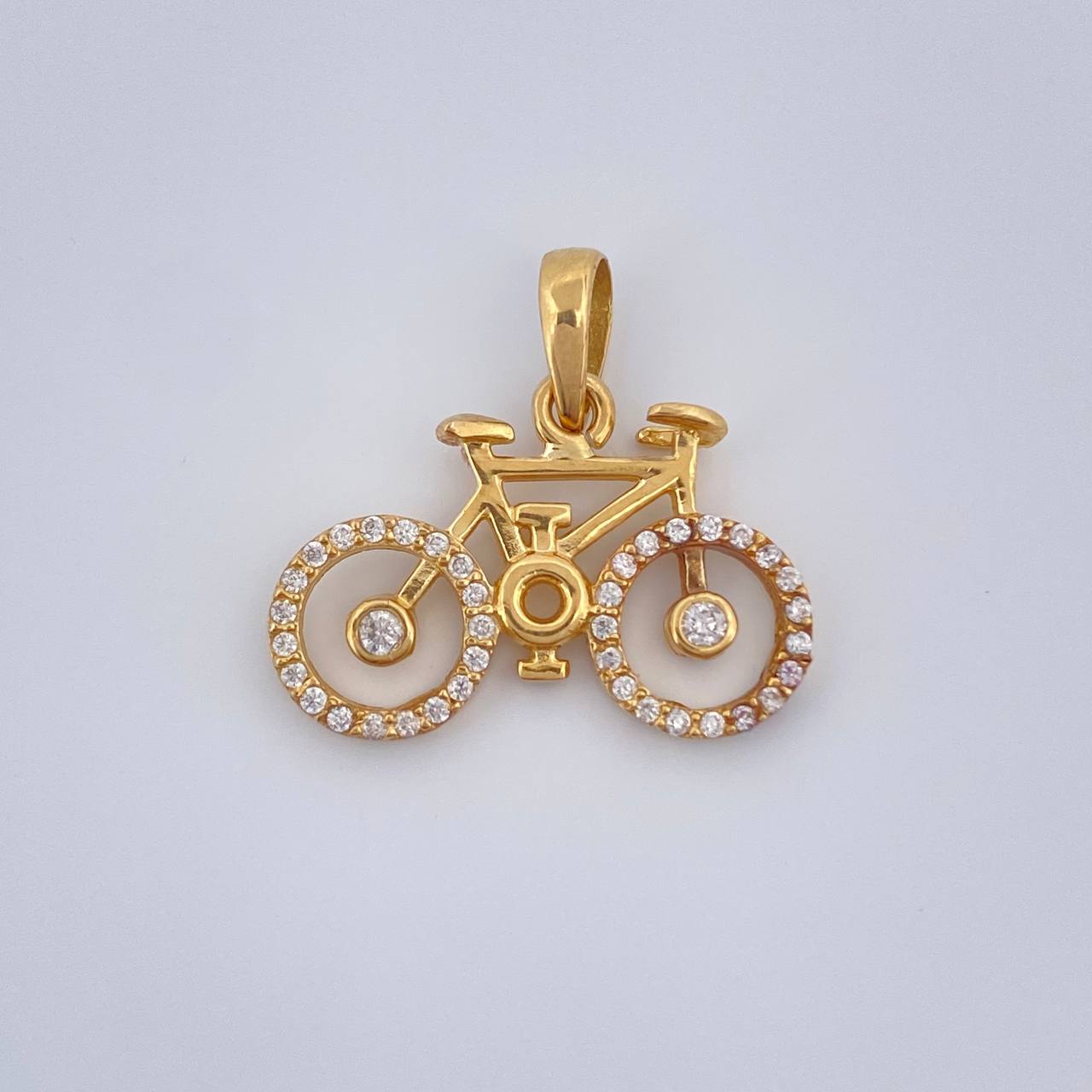 Bicycle Pendant 2.05gr / 3/4 in / 18K Gold