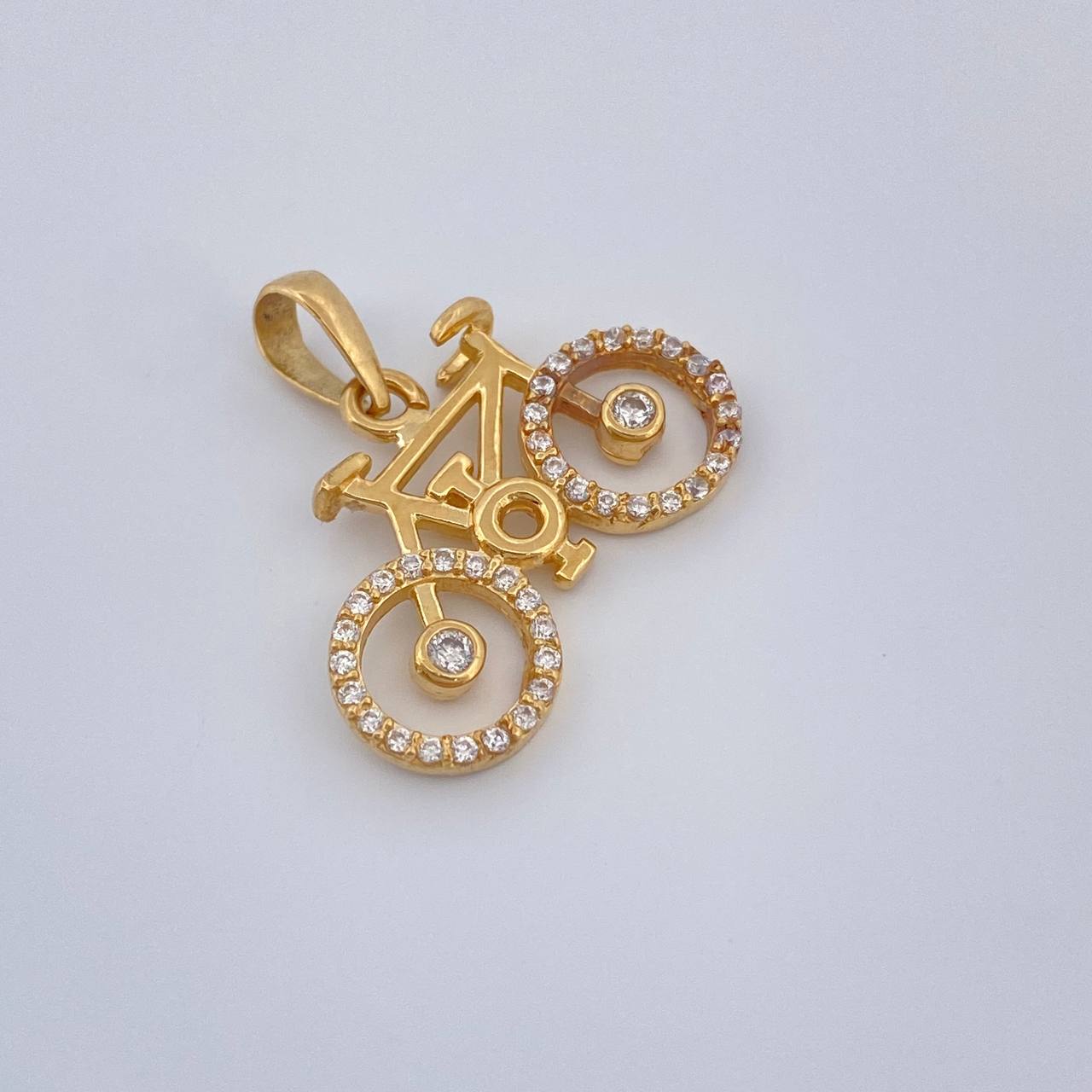 Bicycle Pendant 2.05gr / 3/4 in / 18K Gold