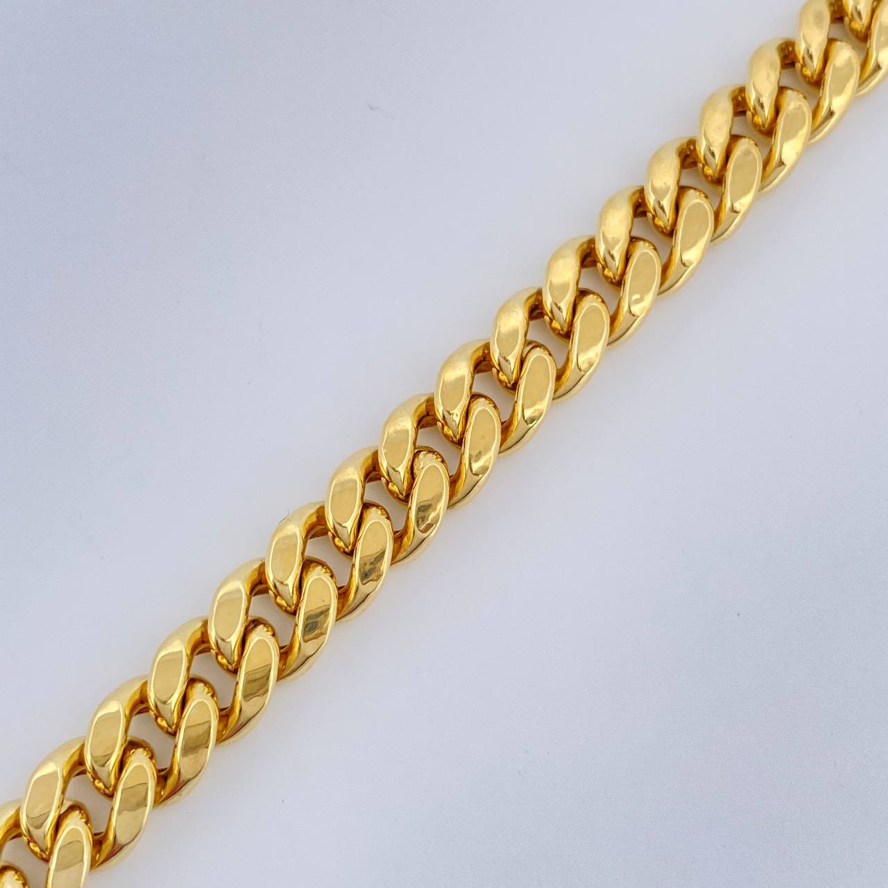 Pulso Cubano 6.55gr / 8 1/2 in / Oro Amarillo +1 14K Italy $