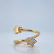 Star Hug Ring 3.3gr / Size 6 3/4 / 18K Gold $