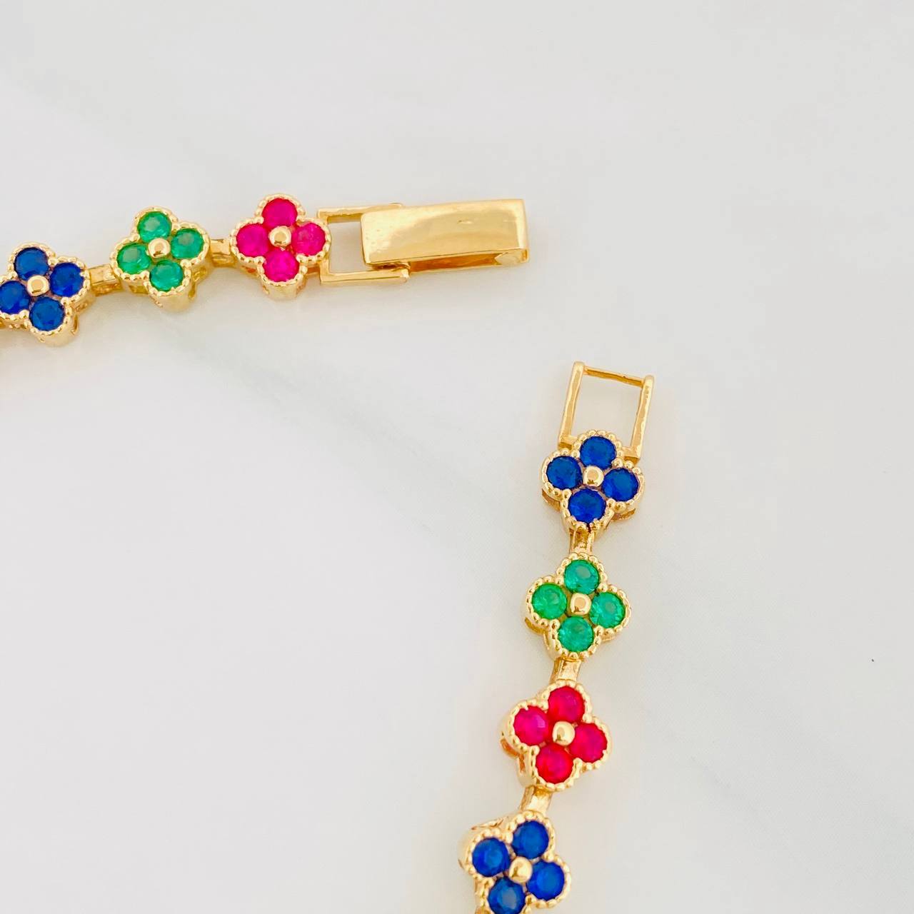 Pulso Flores 10.45g / 6 1/4 in / 6mm Oro Amarillo 18K