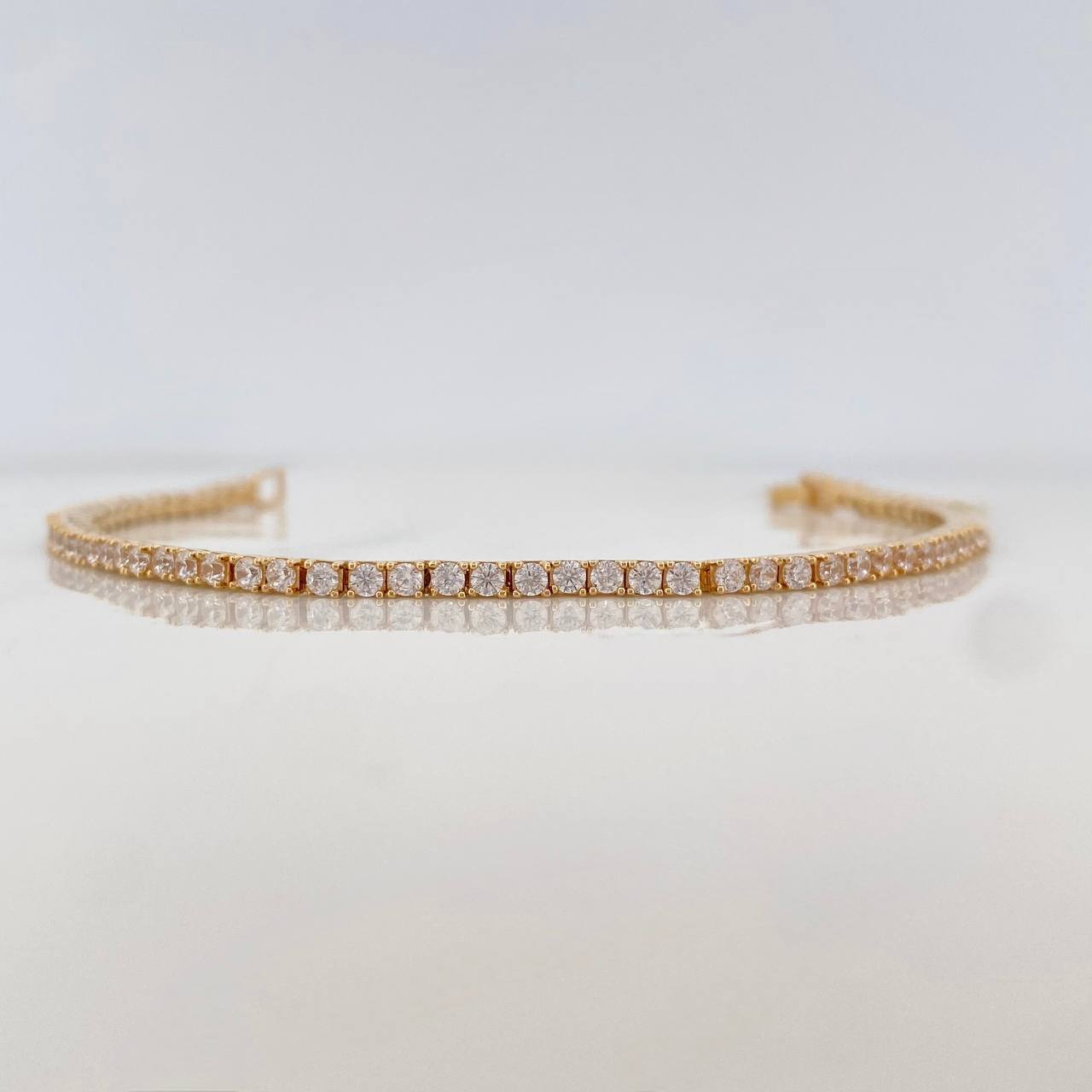 Tennis Bracelet 9.35g / 6 3/4 in / 1.9mm Yellow Gold 18K