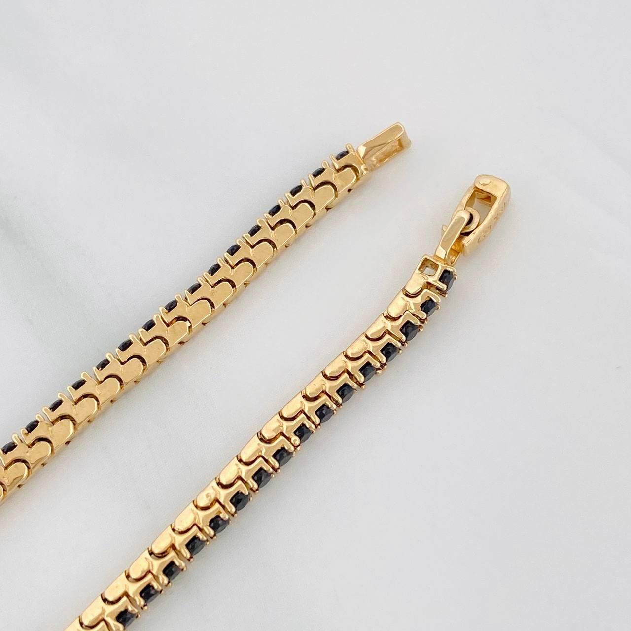 Tennis Bracelet 7.85g / 7 3/4 in / 1.9mm Yellow Gold 18K
