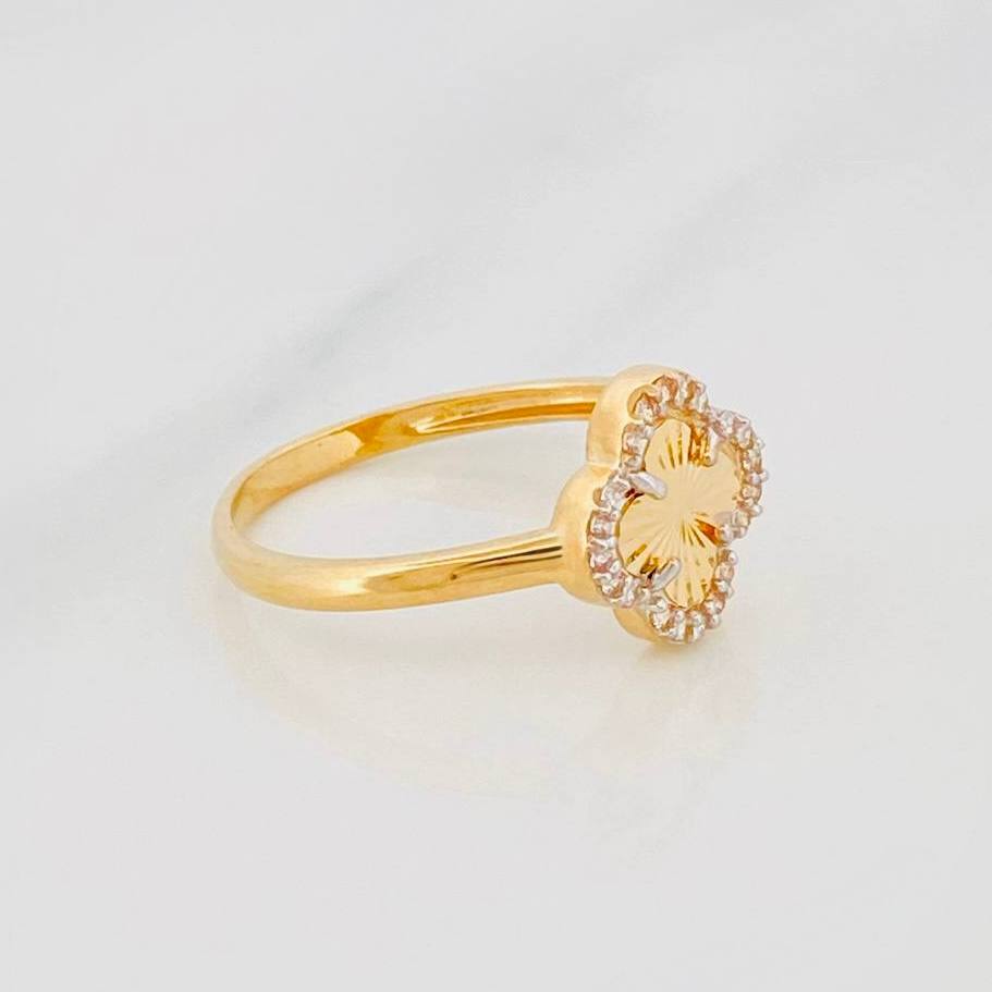 Clover Ring 2.3g / T7 1/2 Two-Tone Yellow White Gold 18K