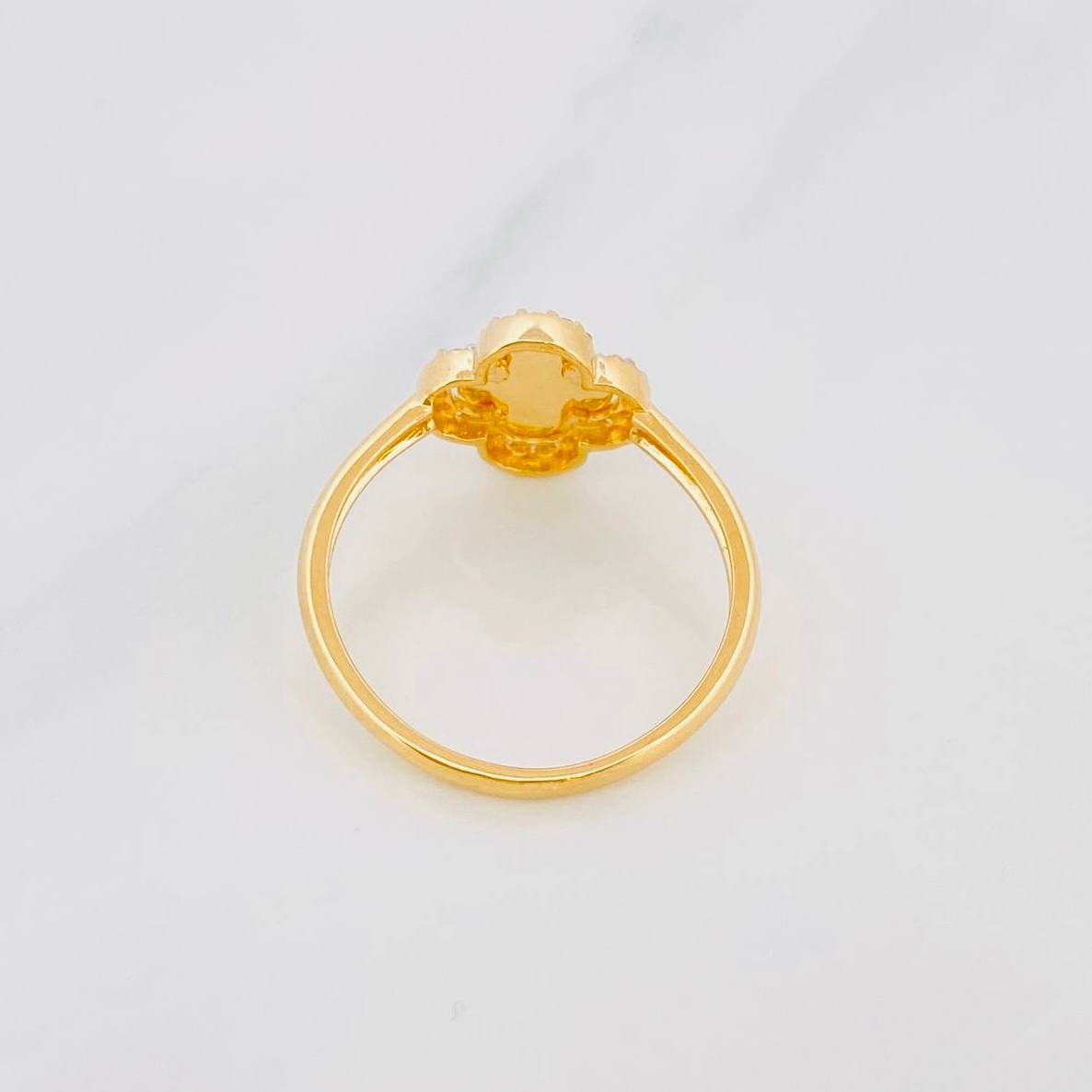 Clover Ring 2.3g / T7 1/2 Two-Tone Yellow White Gold 18K