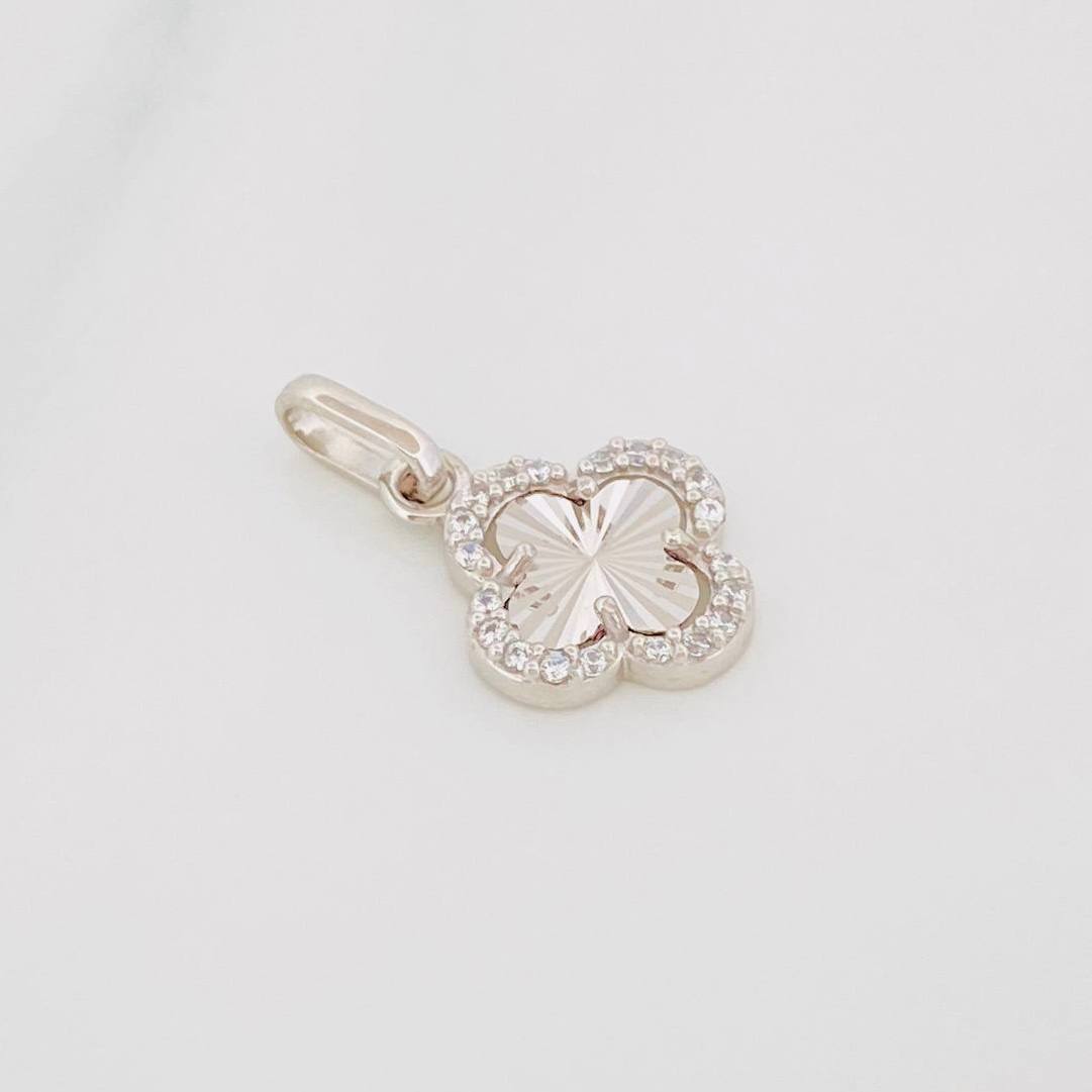 Dije Trebol 1g / 3/4 in Oro Blanco 18K